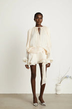 STELA | Vestido mini neutro